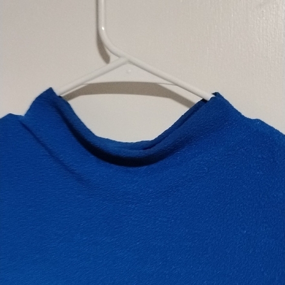 Royal Blue Sleeveless Crew Neck Boxy Tank Top - Picture 5 of 6